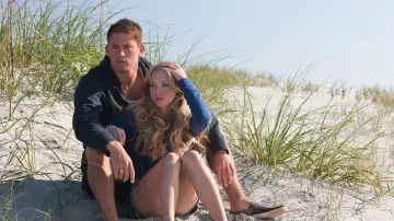 Backdrop to the movie "Dear John" #870045