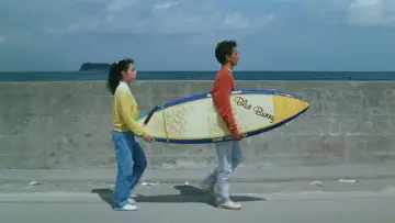 Backdrop to the movie "A Scene at the Sea" #1096204
