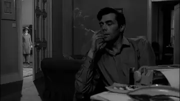 Backdrop to the movie "Darling" #692947