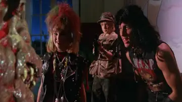 Backdrop to the movie "TerrorVision" #679115
