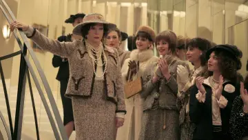 Backdrop to the movie "Coco Chanel" #1852631