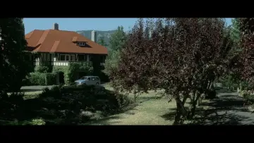 Backdrop to the movie "April Fool