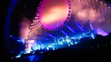 Backdrop to the movie "Pink Floyd: Pulse" #1018095