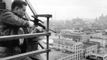 Backdrop to the movie "The Sniper" #1116189