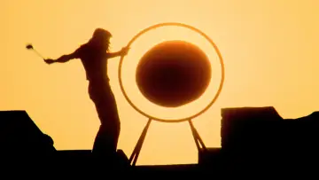 Backdrop to the movie "Pink Floyd: Live at Pompeii" #977980