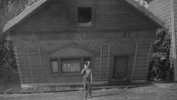 Backdrop to the movie "Steamboat Bill, Jr." #1092532