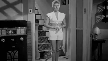 Backdrop to the movie "The Postman Always Rings Twice" #992125