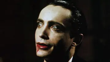 Backdrop to the movie "Blood for Dracula" #1049888