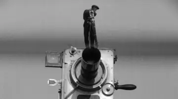 Backdrop to the movie "Man with a Movie Camera" #1047713