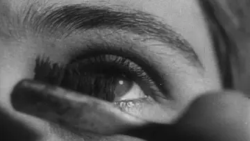 Backdrop to the movie "Man with a Movie Camera" #1634258