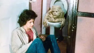Backdrop to the movie "Basket Case" #1650676