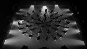 Backdrop to the movie "Footlight Parade" #1128254