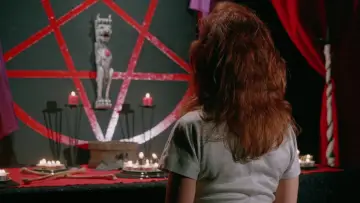 Backdrop to the movie "Sorceress" #948708