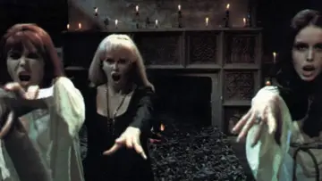 Backdrop to the movie "Count Yorga, Vampire" #1877385