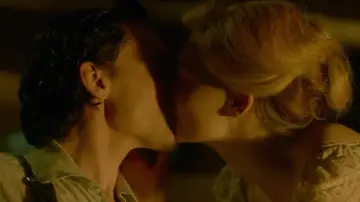 Backdrop to the movie "Crimson Peak" #931634