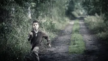 Backdrop to the movie "Run Boy Run" #1624154