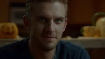 Backdrop to the movie "The Guest" #851173