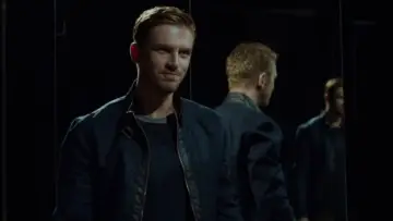 Backdrop to the movie "The Guest" #851181