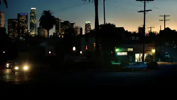 Backdrop to the movie "Nightcrawler" #770913