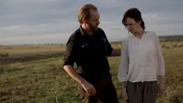 Backdrop to the movie "Strangerland" #1585190