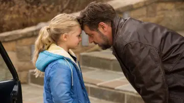 Backdrop to the movie "Fathers and Daughters" #905617