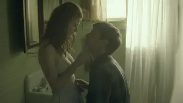 Backdrop to the movie "Honeymoon" #411997