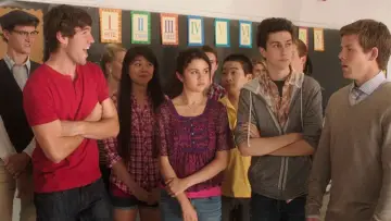Backdrop to the movie "Behaving Badly" #364481