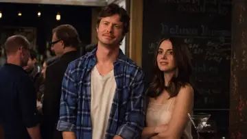 Backdrop to the movie "How to Be Single" #1208528