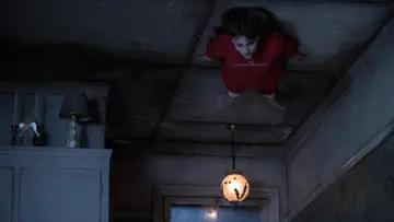 Backdrop to the movie "The Conjuring 2" #606397
