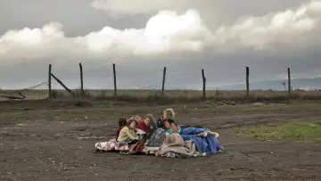 Backdrop to the movie "The Wonders" #1077106