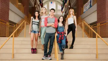 Backdrop to the movie "The DUFF" #722513