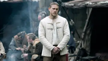 Backdrop to the movie "King Arthur: Legend of the Sword" #631540