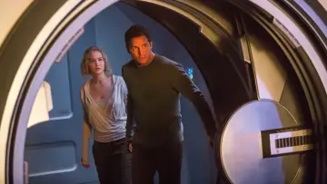 Backdrop to the movie "Passengers" #625653