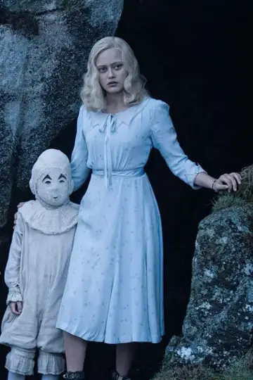 Poster to the movie "Miss Peregrine