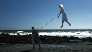 Backdrop to the movie "Miss Peregrine
