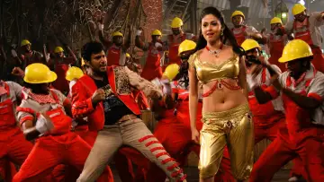 Backdrop to the movie "Madha Gaja Raja" #1782819