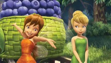 Backdrop to the movie "Tinker Bell and the Legend of the NeverBeast" #840839
