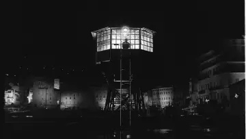 Backdrop to the movie "The Man from London" #1650581