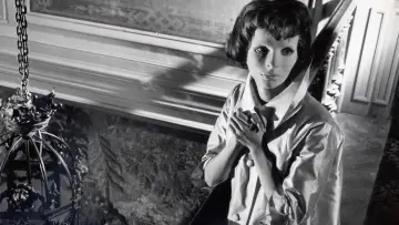 Backdrop to the movie "Eyes Without a Face" #1648388