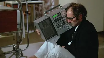Backdrop to the movie "First Name: Carmen" #1186802