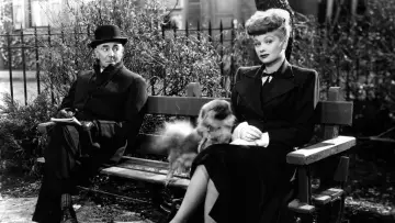Backdrop to the movie "Lured" #419382