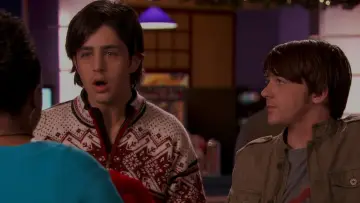 Backdrop to the movie "Merry Christmas, Drake & Josh" #1079030