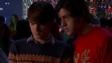 Backdrop to the movie "Merry Christmas, Drake & Josh" #1079043