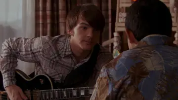 Backdrop to the movie "Merry Christmas, Drake & Josh" #1079087