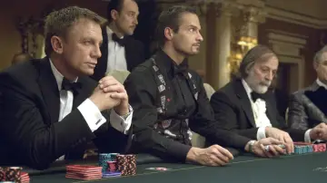 Backdrop to the movie "Casino Royale" #573363