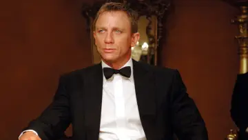 Backdrop to the movie "Casino Royale" #573385