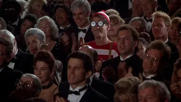 Backdrop to the movie "Naked Gun 33⅓: The Final Insult" #636536