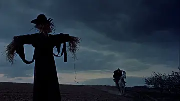 Backdrop to the movie "Dr. Syn, Alias the Scarecrow" #1791825