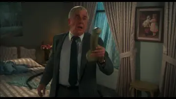 Backdrop to the movie "The Naked Gun: From the Files of Police Squad!" #1630250