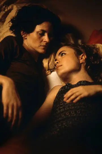 Poster to the movie "High Art" #922226